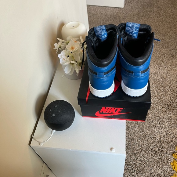 Air Jordan 1 Retro High OG Dark Marina Blue. Youth size 7 - Picture 4 of 5